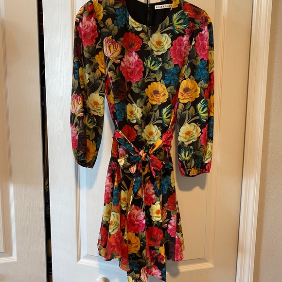 Alice and Olivia Floral Dress - Picture 1 of 5